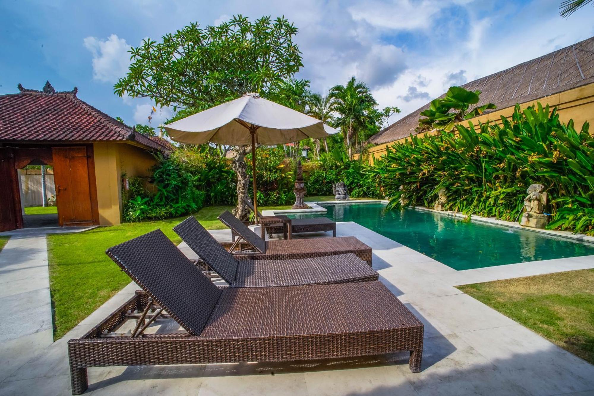 Bali Dyana Villas Seminyak  Luaran gambar